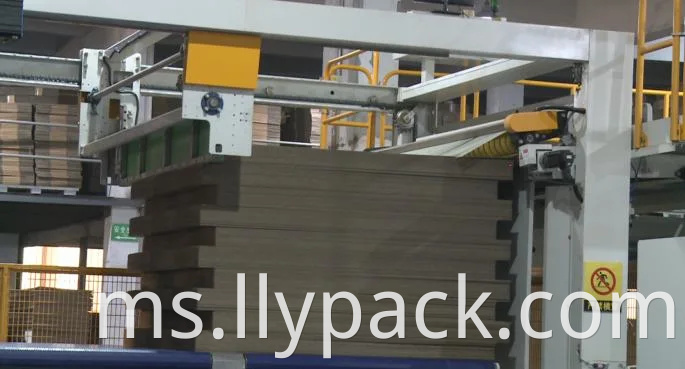 Cardboard Stacker for Machine